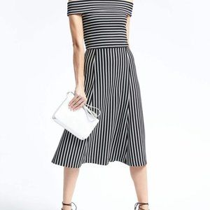 Banana Republic Stripe Off-Shoulder Midi Dress Size 6
